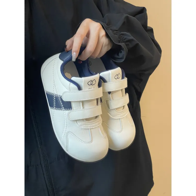 魔术贴小白鞋女款2025春秋薄底运动鞋休闲软底德训鞋配裙子女鞋子