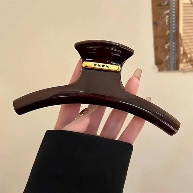 法式气质金标弧形抓夹女2026新款后脑勺鲨鱼夹发夹高级感夹子头饰