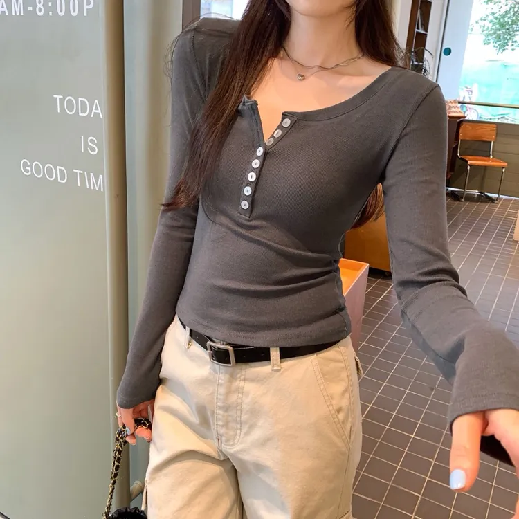 独特半排扣长袖T恤女2025新款修身显瘦轻熟小众不撞款上衣T90014