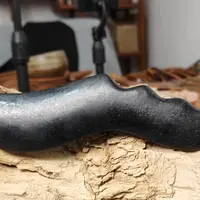 泗水砭石艺术馆老虎石面部大刀刮痧板