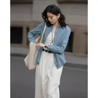 德·玛纳品牌女装叠穿时髦精简约风翻领衬衫云感棉双粒扣牛仔衬衣