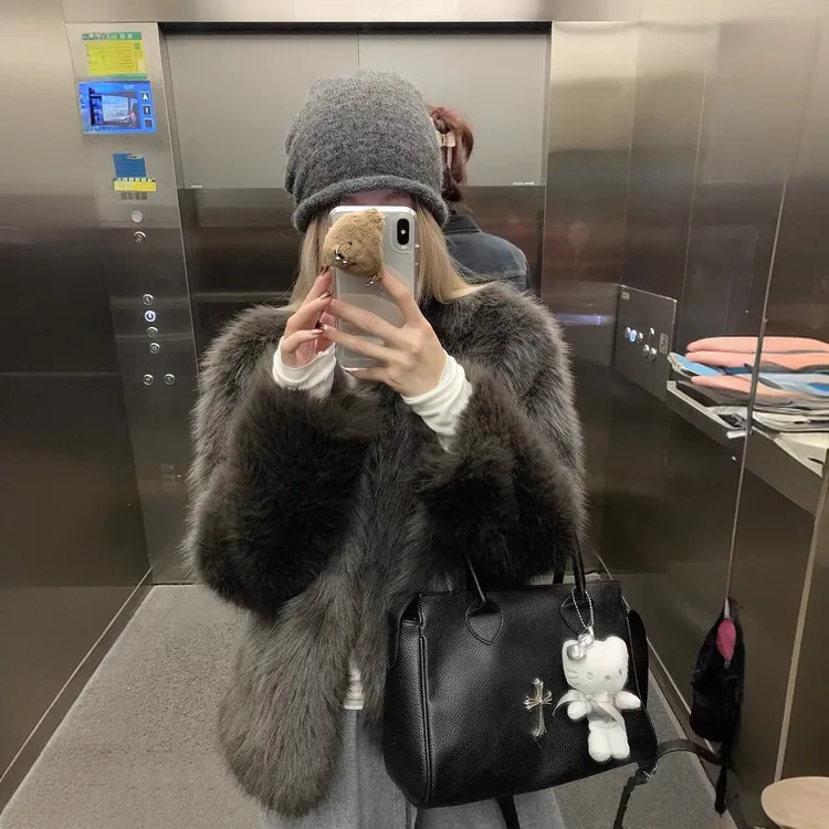  摩卡灰棕！有被颜色美到！网红款毛毛外套