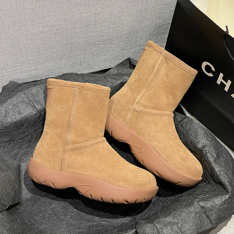 头层牛皮皮毛一体雪地靴厚底增高保暖中筒靴子女短筒中筒加厚靴子