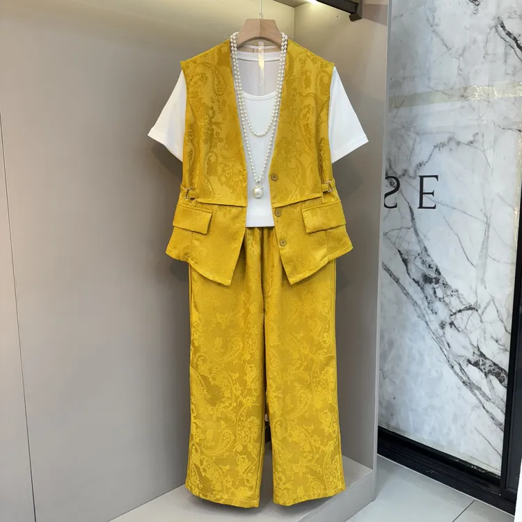 2025款提花工艺气质端庄马甲轻奢大码女装时尚复古阔腿裤时尚套装