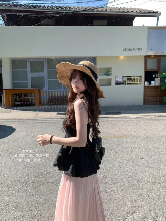 夏季新款显瘦修身吊带背心内搭纯欲性感紧身上衣辣妹黑色短款女装