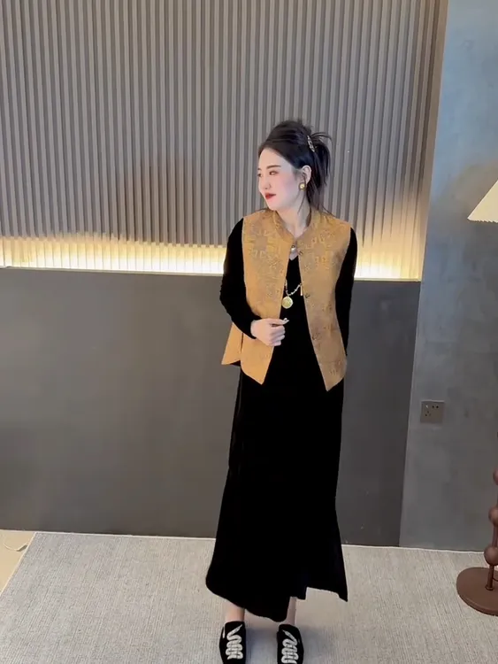 单排扣V领女工字型款宽松型马夹网红国服黑色连衣裙套装