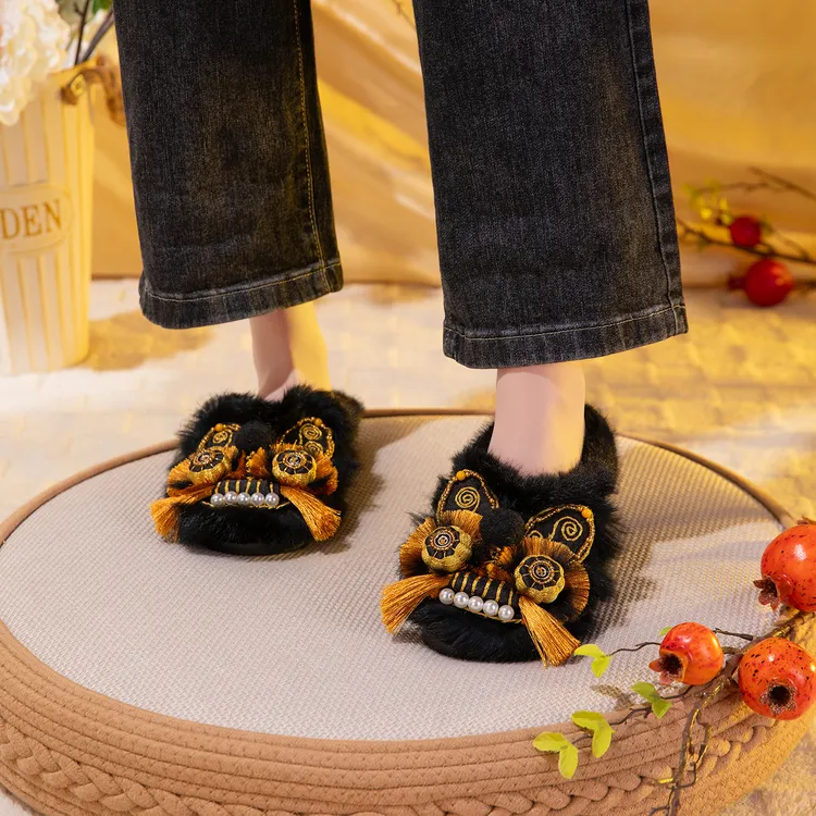  秋冬棉鞋毛毛女款棉拖鞋原创国风手工黑金虎头棉鞋保暖舒适外出