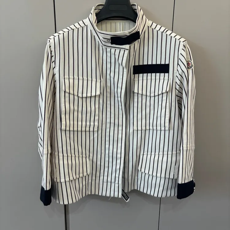 99新 MONCLER 0码/蒙口moncler盟可睐外套/99新