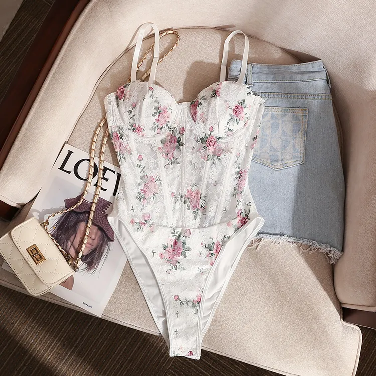 辣妹蕾丝印花鱼骨收腰吊带连体衣2025新款性感修身显瘦设计感上衣