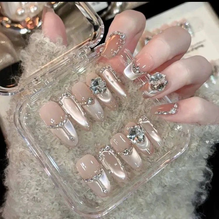 【苍山赴雪】纯手工高定猫眼手工穿戴甲气质美甲百搭仙女款裸色显白