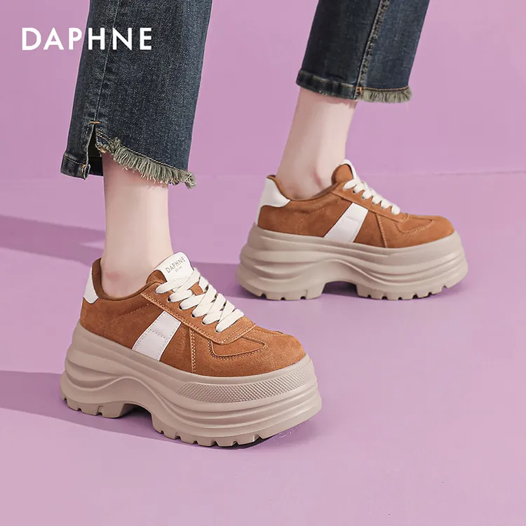 Daphne/达芙妮增高冬季德训鞋时尚休闲鞋百搭加绒厚底运动出游鞋