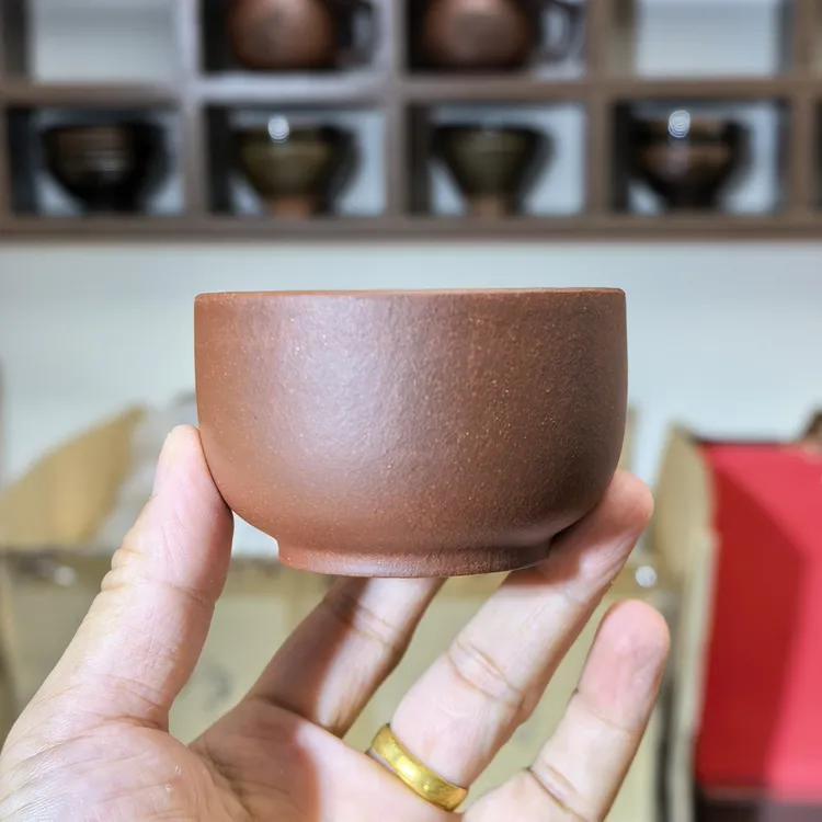 紫砂主人杯，黄龙山原矿紫泥，全手工110cc