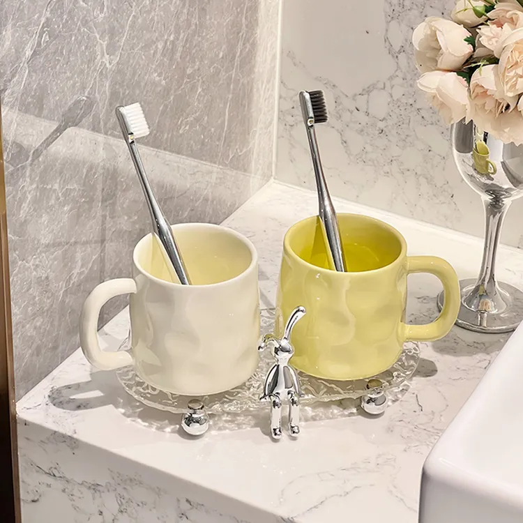 高颜值卫生间漱口杯情侣一对洗漱杯子陶瓷牙杯杯牙缸漱口杯置物架