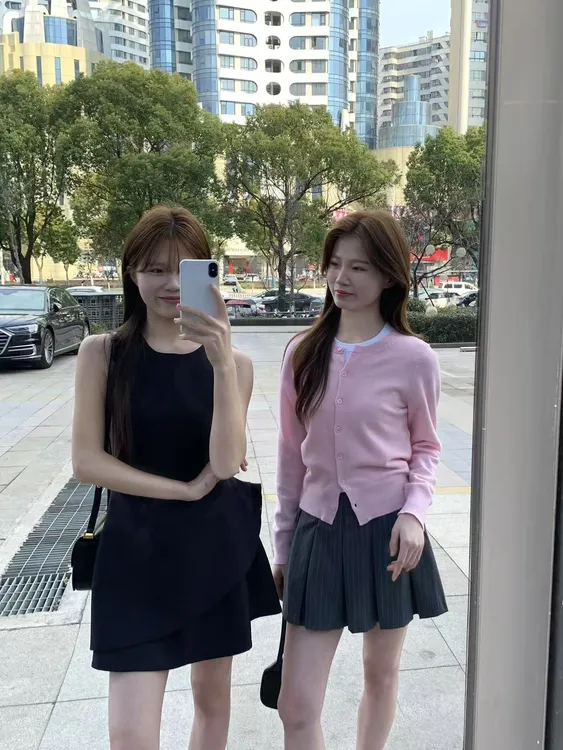 法式黑色无袖背心连衣裙女夏季设计感小众不规则裙子收腰气质短裙