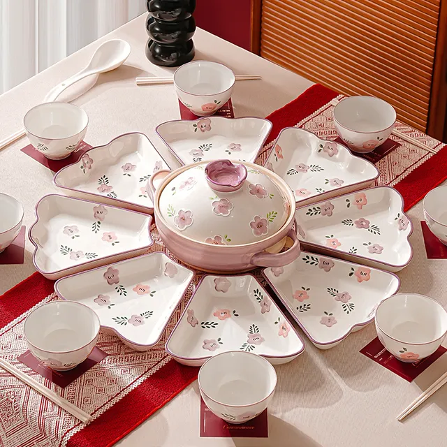 中式过年夜饭圆桌扇形盘子菜盘家用陶瓷团圆拼盘餐具组合碗碟套装