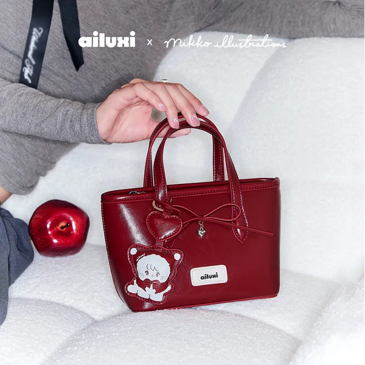 双十一爱路喜红色手提包小号高级感斜挎包通勤旅行轻便书包