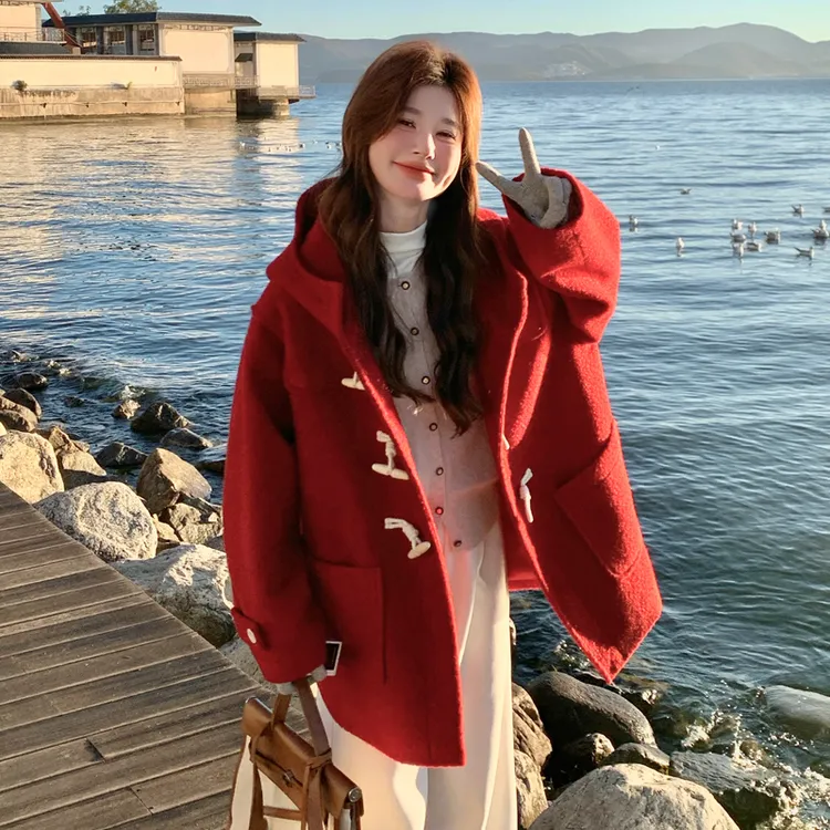 红色牛角扣毛呢外套女韩系学院风设计感小众减龄2025冬季新款大衣
