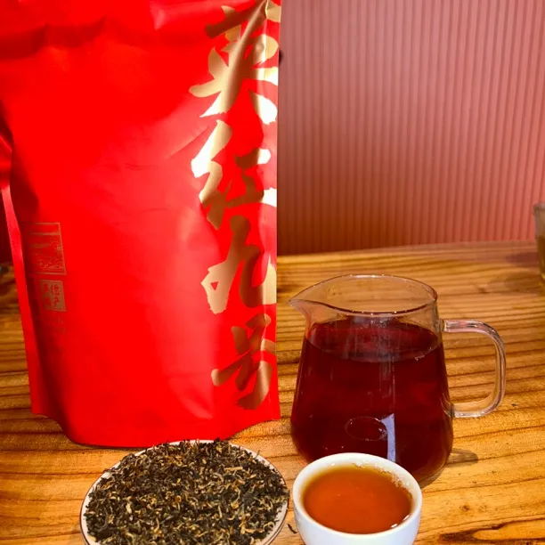 耐泡奶茶原料英红九号碎茶茶碎英德红茶自然碎醇正香气足500克