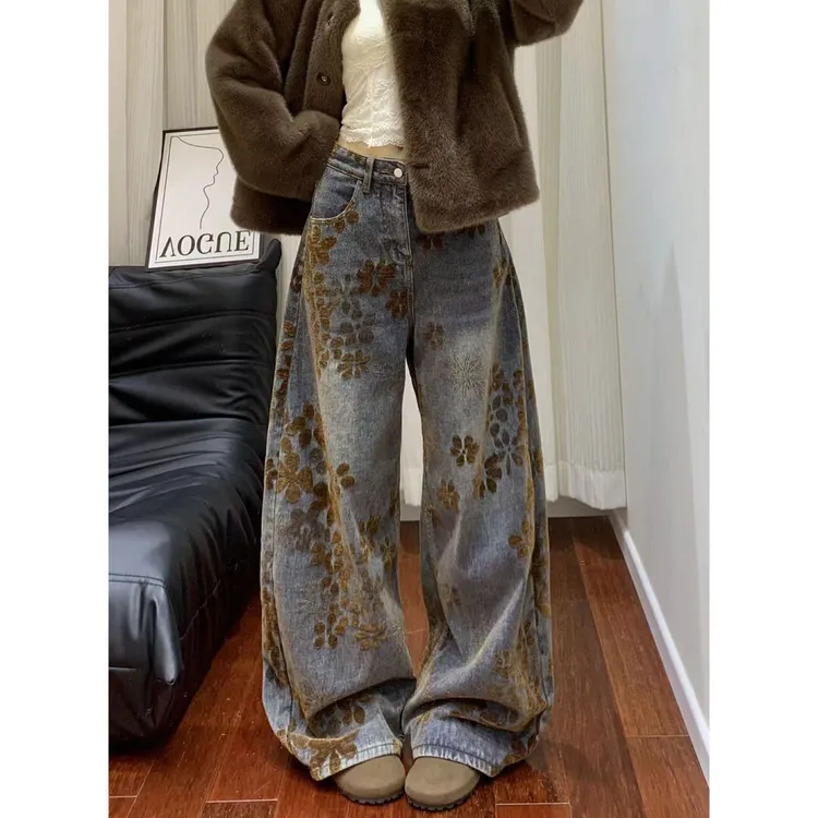 美式做旧满印提花宽松阔腿显瘦牛仔裤女秋冬复古水洗弯刀直筒裤子