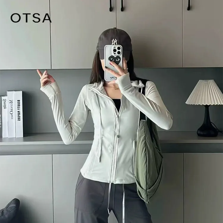 【OTSA】琥珀流光运动外套修身连帽全拉链口袋休闲健身瑜伽外套128