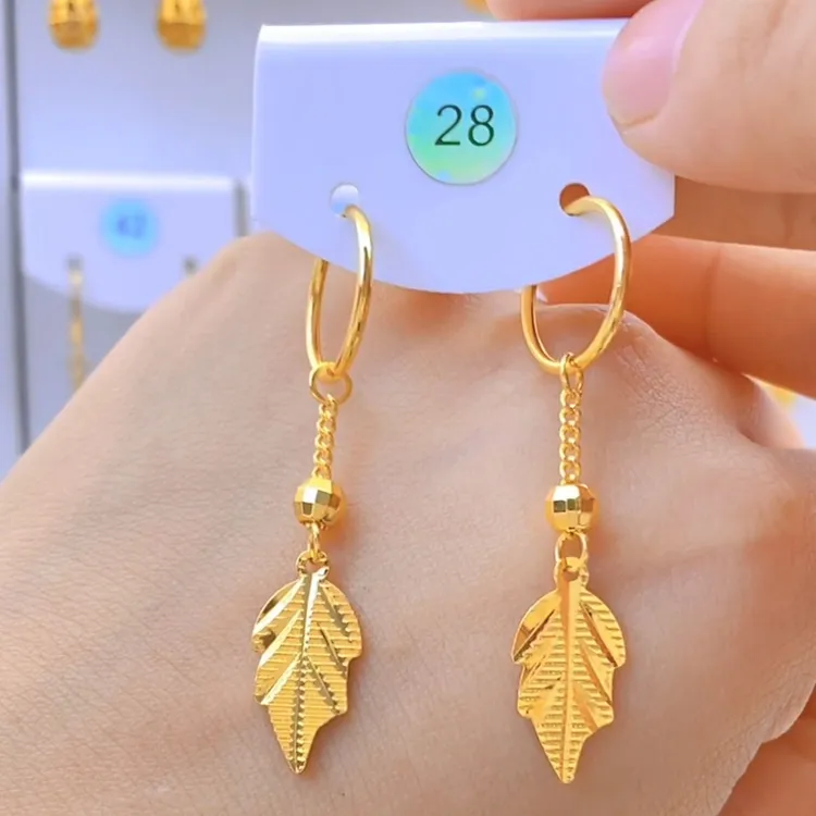 铜合金耳饰 金色精致枫叶妈妈耳环耳圈长款精美气质耳饰时尚百搭