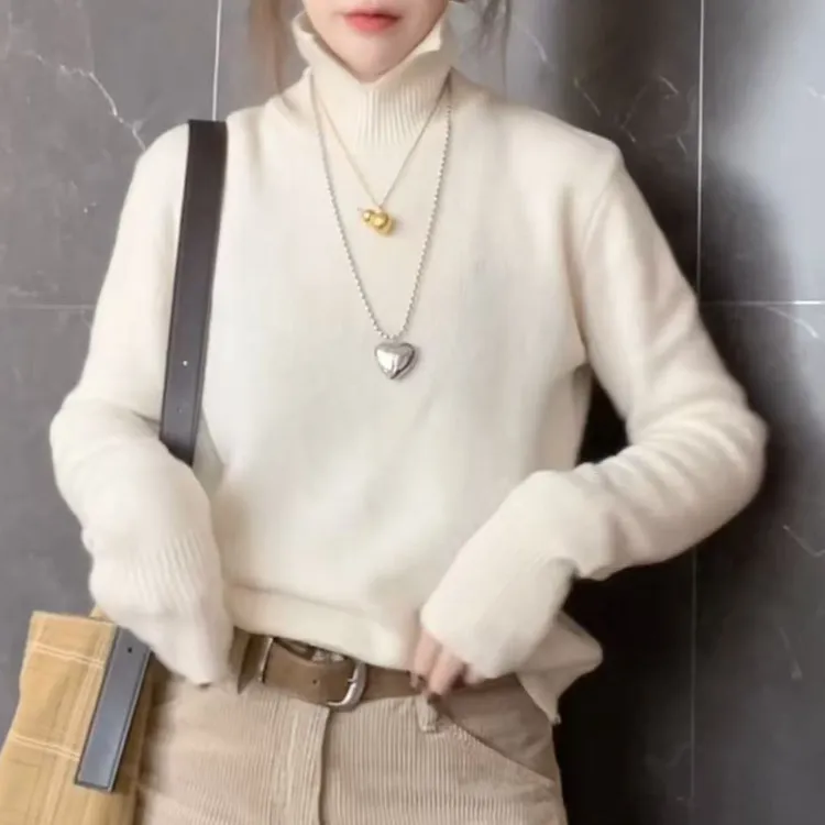 今年流行穿搭2025秋冬新款温柔风半高领常规纯色打底休闲针织上衣