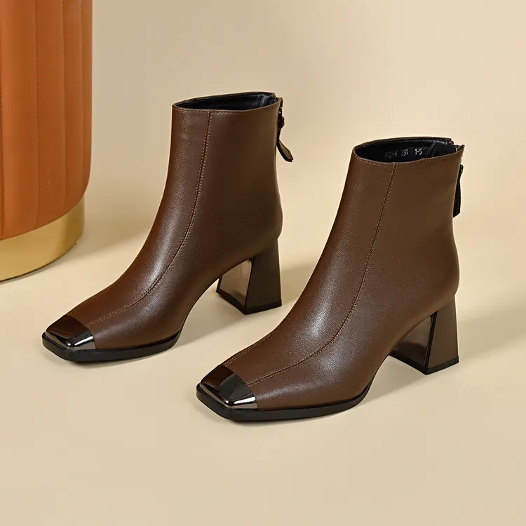 41大码胖脚方头短靴软牛皮2025秋冬新款马丁靴棉靴女裸靴单靴皮靴