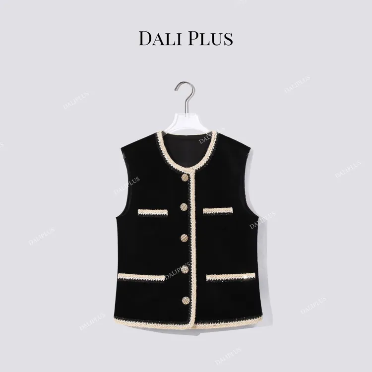 DALI PLUS“黑金坑条丝绒马甲”100棉织带包边香风马甲-D5SZ8156