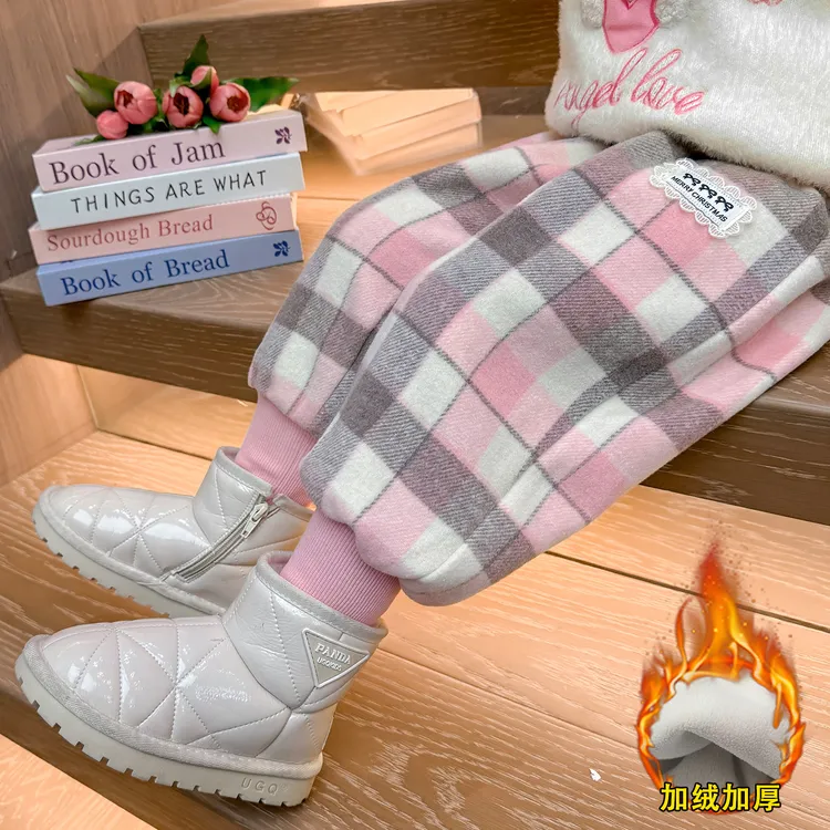 女童冬季加绒裤子2025新款儿童格子加厚保暖宽松百搭过冬裤宝宝