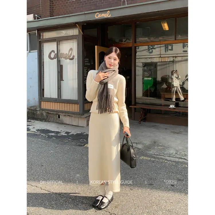 DH 大花【白雪恋歌 White】秋冬温柔慵懒抽绳上衣高腰直筒长裙套装