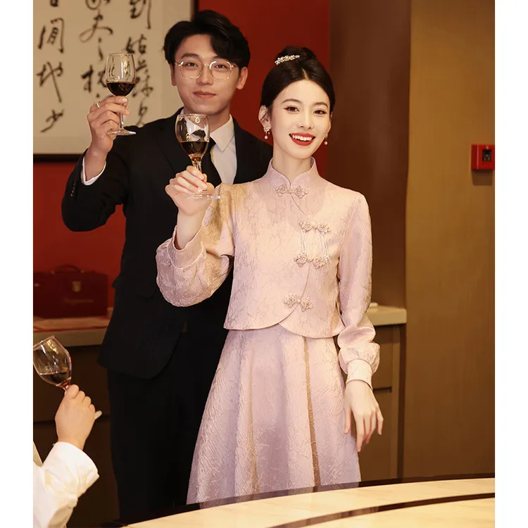 粉色旗袍敬酒服新娘2025新款两件套装新中式订婚礼服裙小个子回门