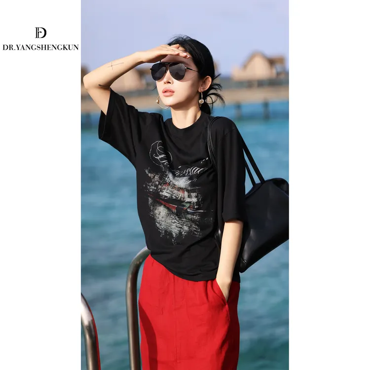 杨圣坤2025秋季女士休闲宽松塞纳河畔印花百搭短袖T恤SW254903