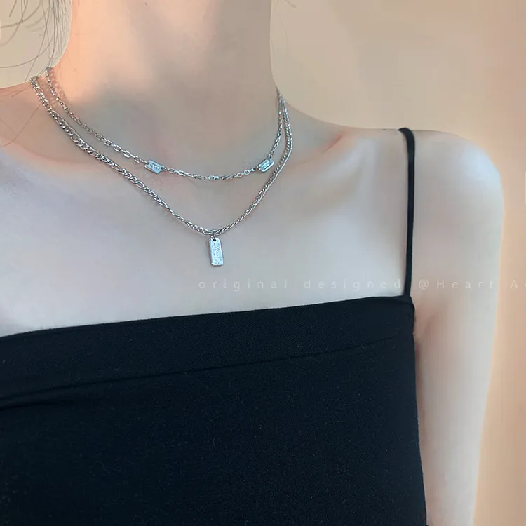 钛钢项链 双层叠戴铭牌项链女款新款ins轻奢小众百搭颈链B193