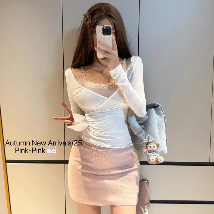 蕾丝拼接假两件吊带长袖T恤女秋季纯欲套装粉色包臀半身裙两件套