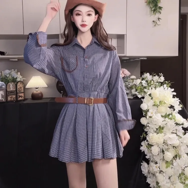 法式复古蓝色格子衬衫连衣裙子女2025新款早秋穿搭设计感收腰短裙