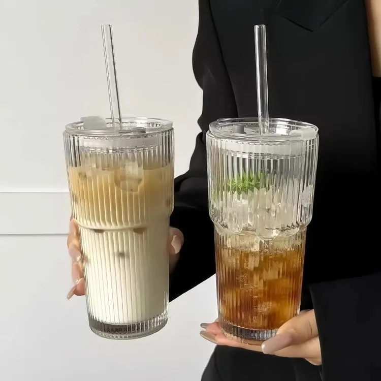 Z高颜值带盖带吸管竖纹玻璃杯子大容量水杯夏季冰咖啡杯拿铁饮品
