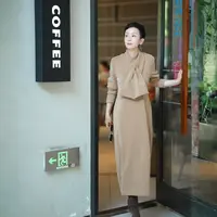 溏朵记 2025秋季新款气质休闲宽松围巾领长袖连衣裙88186