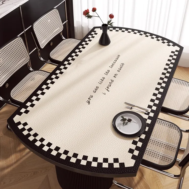 2025年新款椭圆形桌垫轻奢高级感餐桌布防水防油防烫折叠圆桌台布