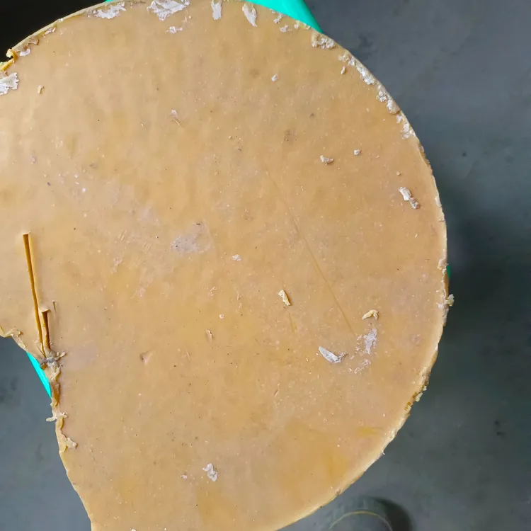 农家自产中蜂纯蜂蜡诱蜂用