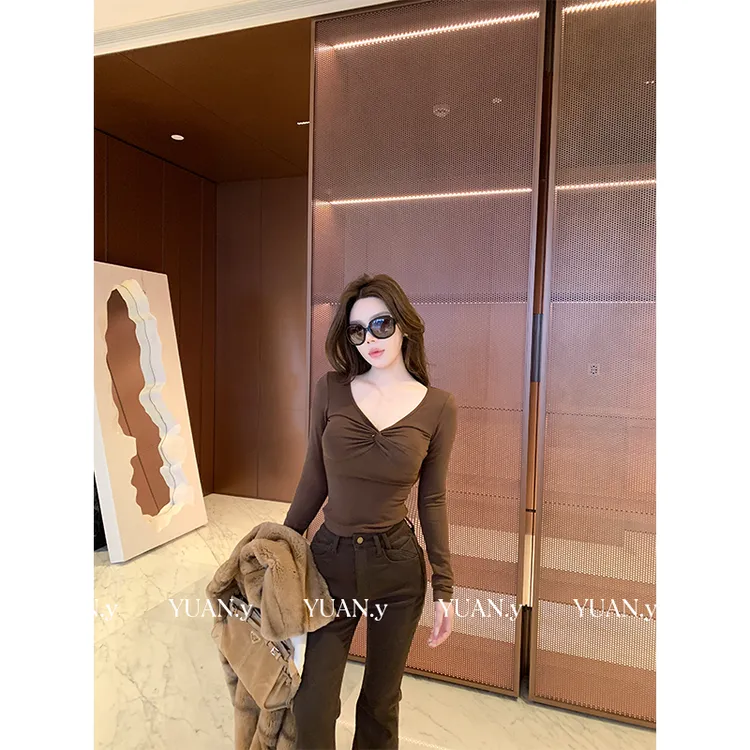 媛媛【扭结打底】辣妹纯欲风修身v领扭结长袖打底秋冬上衣t恤#D1087