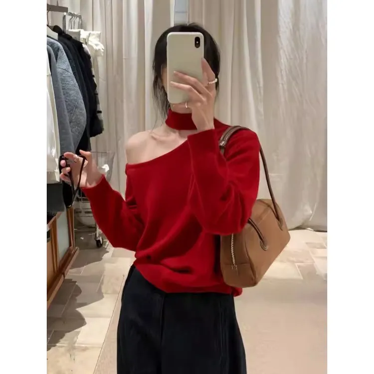 软糯新年红色挂脖斜肩毛衣露肩毛衣女秋女款红色针织露肩挂脖毛衣