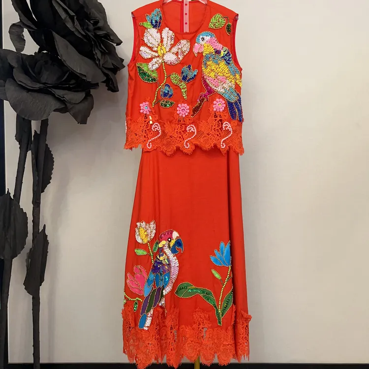 W1189时尚设计师款民族风中式绣花重工个性亮色无袖休闲套装