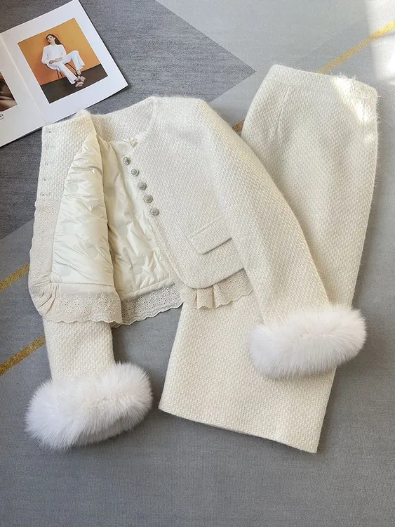 小香风羽绒套装女2025冬季新款高档法式富家千金外套半身裙两件套