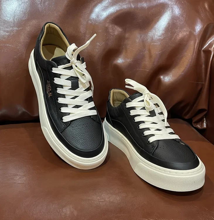 低帮板鞋透气厚底黑白系带素面休闲板鞋秋冬男士