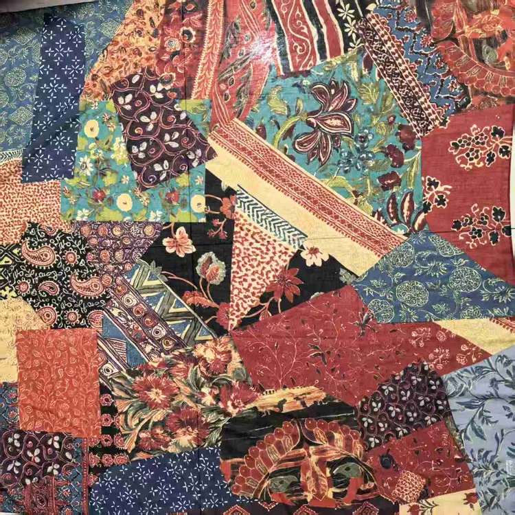 【红色梦境】110*110双面拼接红红色丝巾薄款四季可用百搭款时尚 女