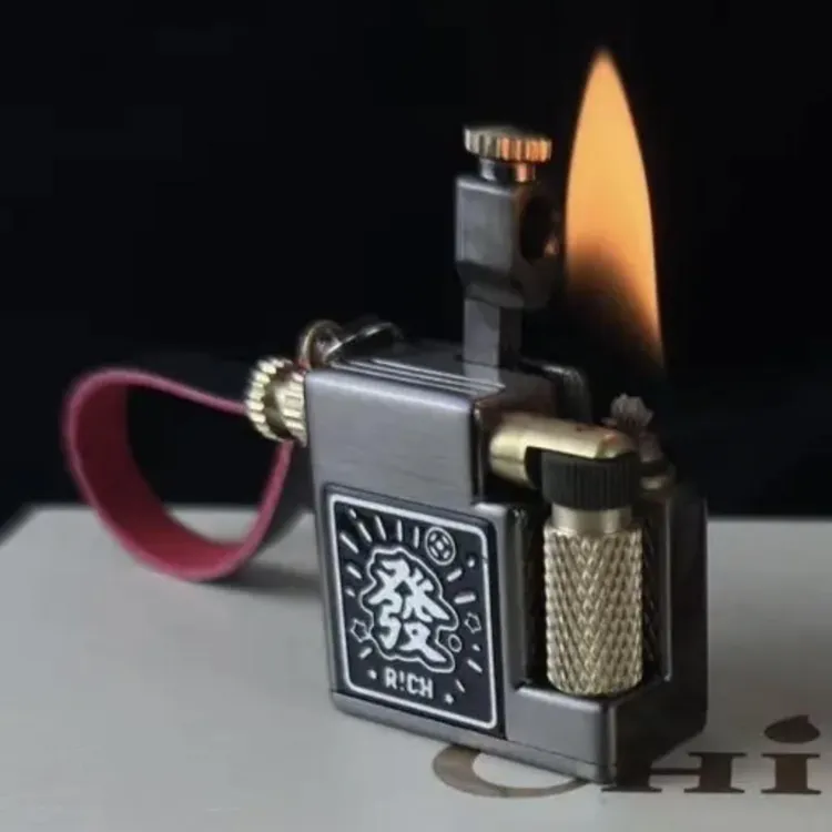 高档首领小方砖煤油打火机砂轮个性复古创意小巧便携送男士礼物