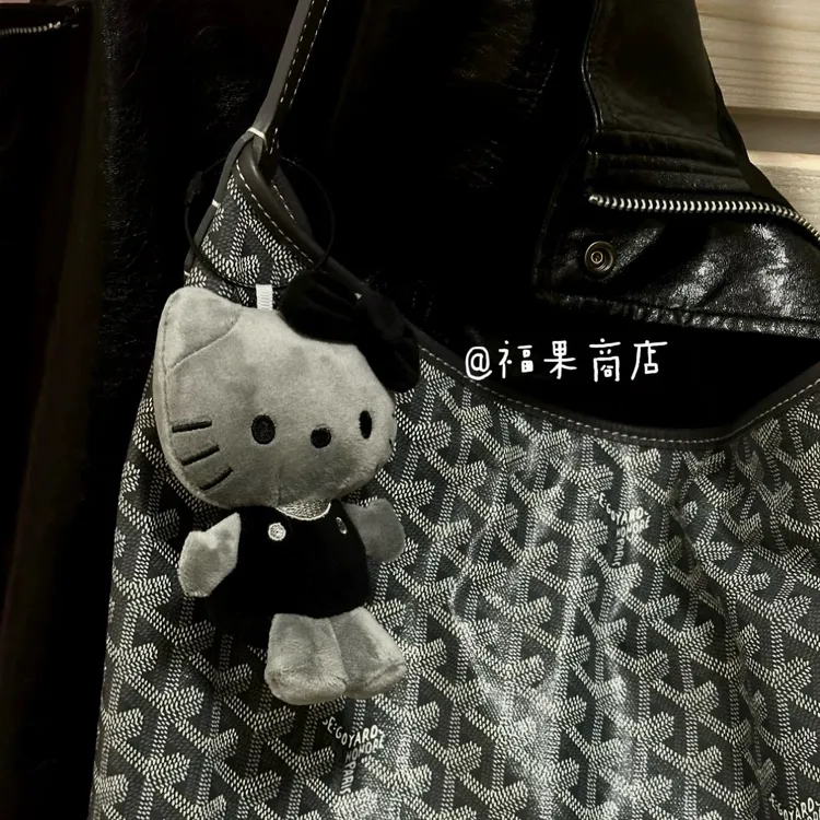 50周年黑碳灰背心kt凯蒂猫毛绒挂件helloKitty玩偶书包挂饰钥匙扣