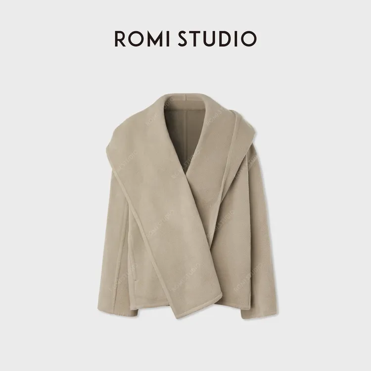 ROMI STUDIO"棕标系列"羊毛绒感 | 双面呢连帽气质大衣RWCAWG4869