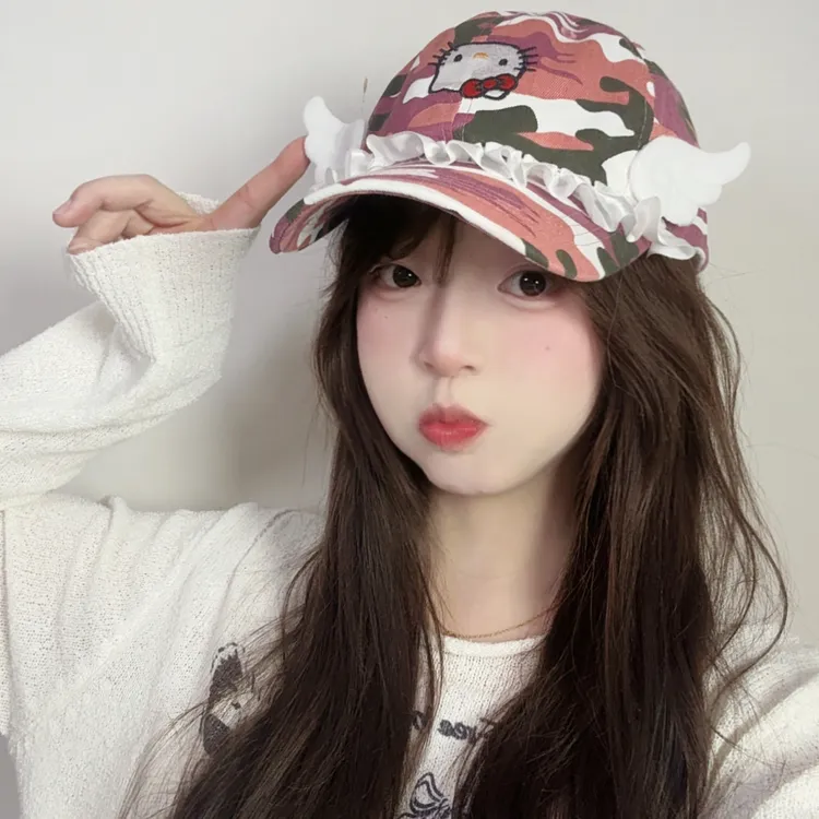可爱天使KT猫新款原创设计师迷彩棒球帽男女同款卡通刺洋气夏季