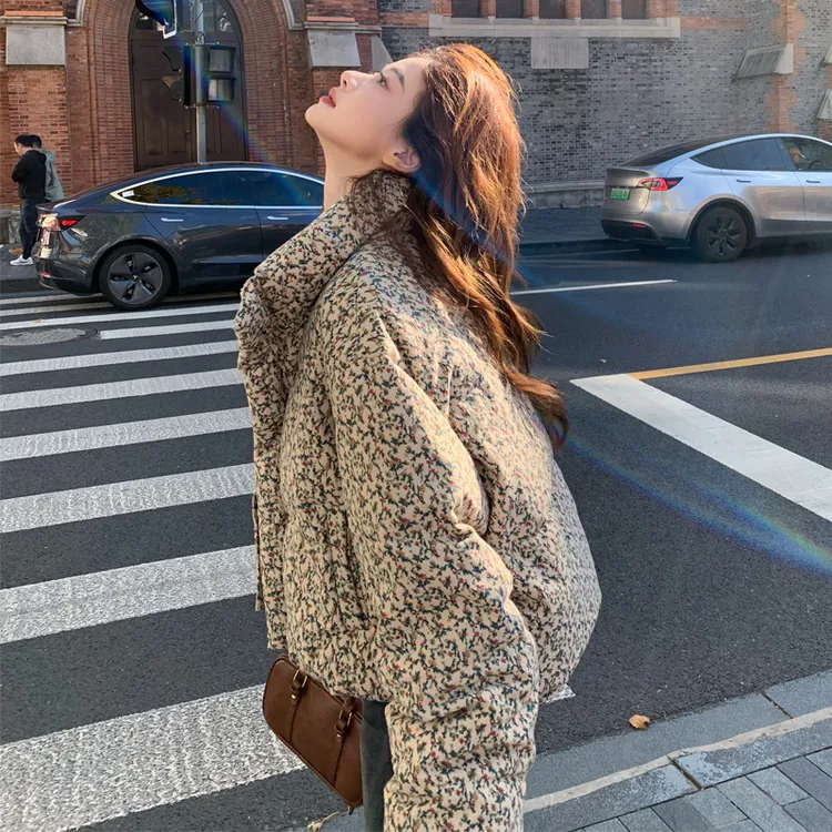 超好看碎花羽绒服女冬季2025新款小个子韩系短款洋气加厚保暖外套